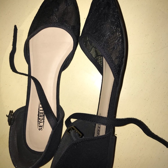 Beautiful lace black flats ! - Picture 2 of 6